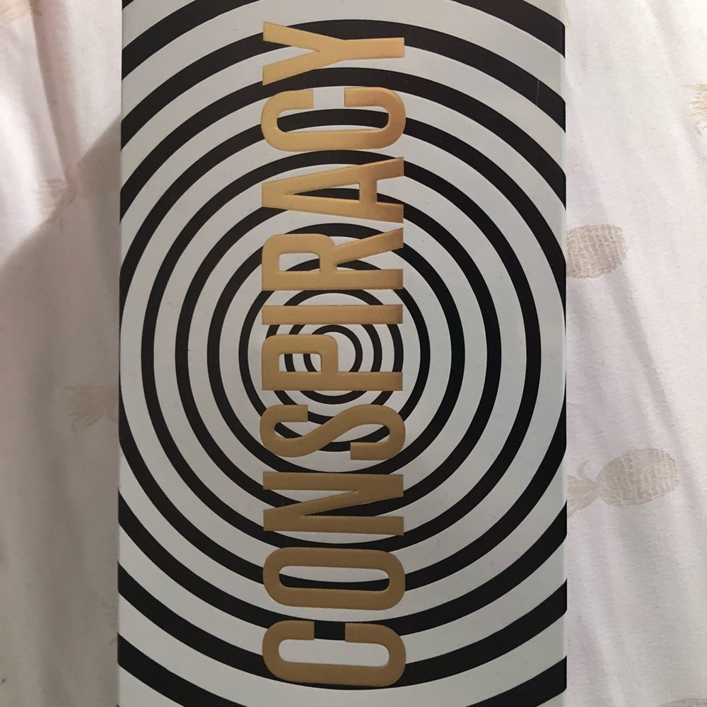 Jeffree Star x Shane Dawson Conspiracy Pallette